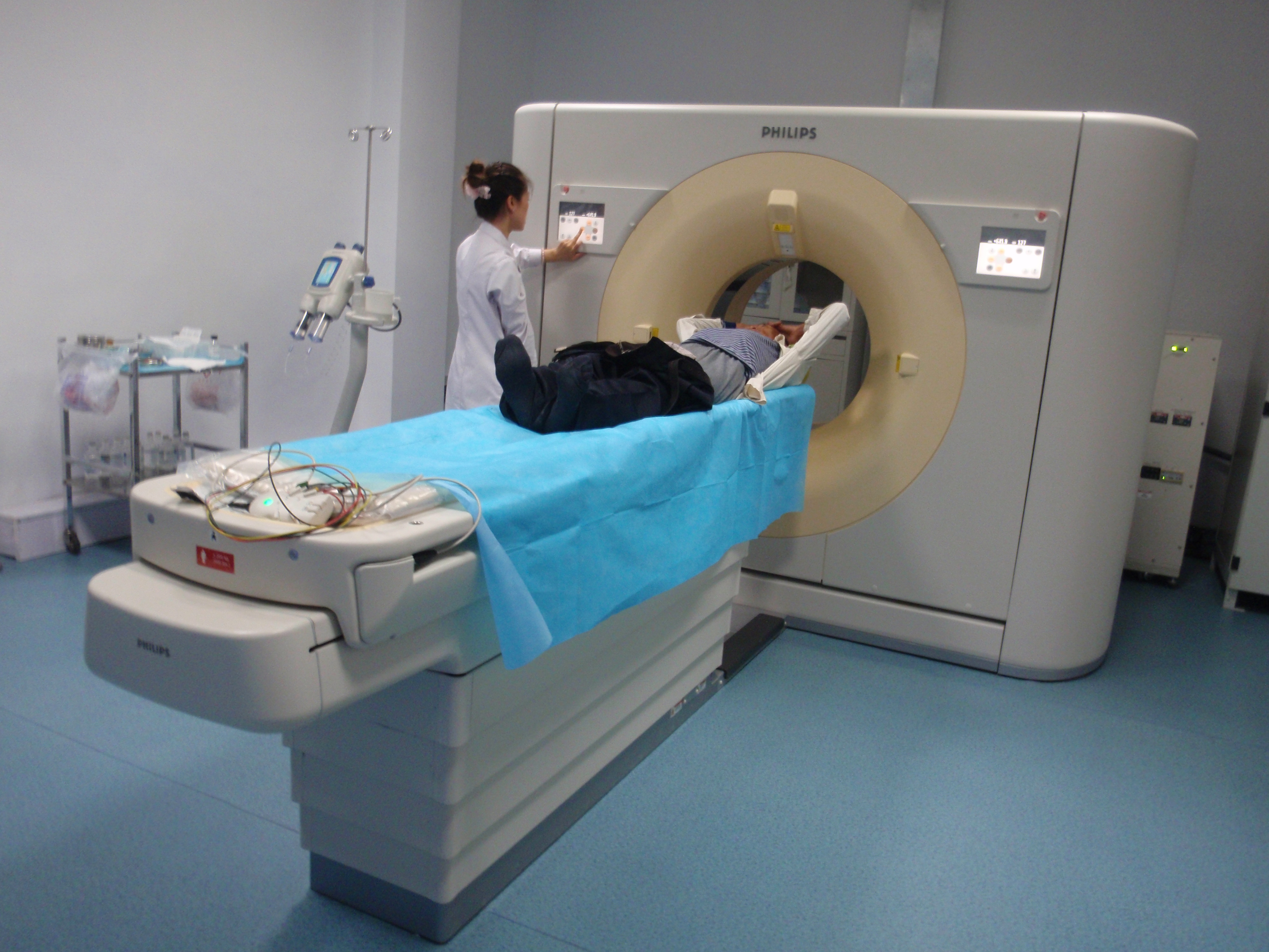 医院的 CT 图像是如何生成的，原始图像要使用什么软件查看？ - 知乎